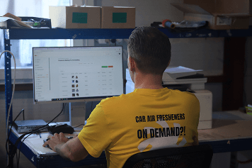 Seamless integration of a webshop with Odemly to enable personalized car air freshener sales